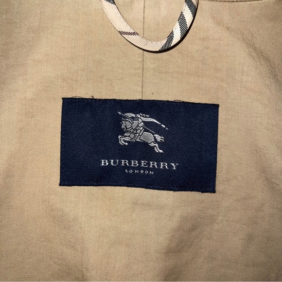 Early 2000’s Burberry Trench Coat - Picture 2 of 11